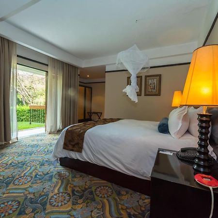 Hotel Sunbird Capital Lilongwe Exterior foto